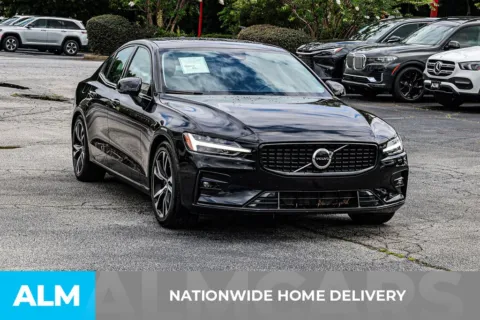 More photos of 2024 Volvo S60 B5 Core Dark Theme at ALM Newnan, GA