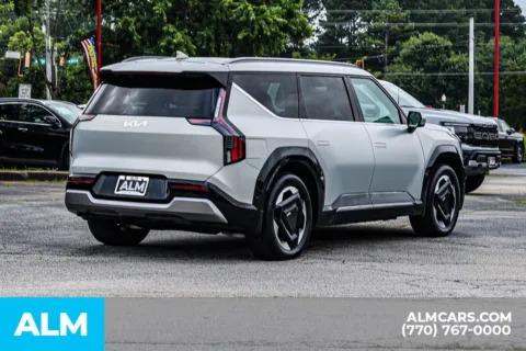 More photos of 2024 Kia EV9 Land at ALM Newnan, GA
