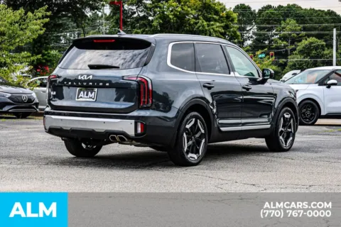 More photos of 2024 Kia Telluride EX at ALM Newnan, GA