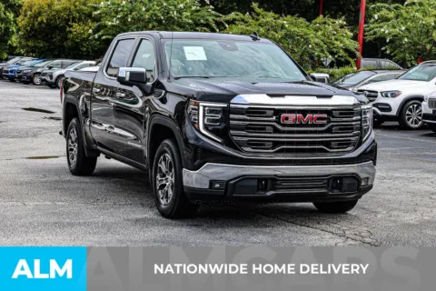 More photos of 2025 GMC Sierra 1500 SLT at ALM Newnan, GA