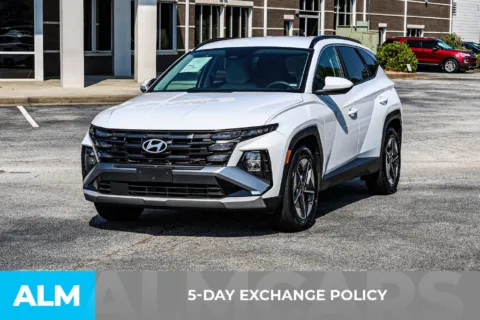 Another view of 2025 Hyundai Tucson SEL for sale in Newnan, GA at ALM Newnan