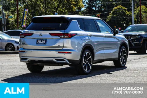 More photos of 2024 Mitsubishi Outlander SE at ALM Newnan, GA