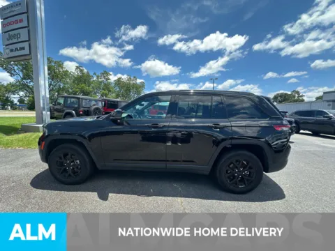 More photos of 2025 Jeep Grand Cherokee Altitude at ALM CDJR Perry, GA