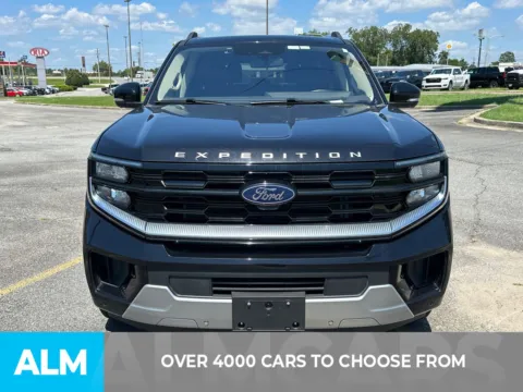 Photos of 2025 Ford Expedition Platinum for sale in Perry, GA at ALM CDJR Perry