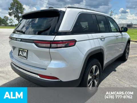 More photos of 2024 Jeep Grand Cherokee 4xe at ALM CDJR Perry, GA