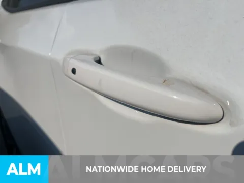 More photos of 2025 Jeep Compass Limited at ALM CDJR Perry, GA