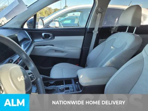 More photos of 2025 Kia Sorento S at ALM Kia Perry, GA