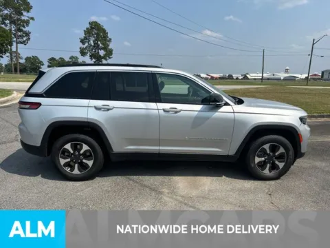 More photos of 2024 Jeep Grand Cherokee 4xe at ALM Kia Perry, GA