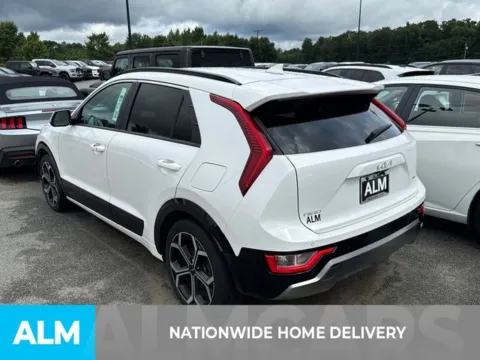 More photos of 2023 Kia Niro EX Touring at ALM Kia Perry, GA