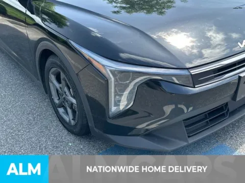 More photos of 2025 Kia K4 LXS at ALM Kia Perry, GA