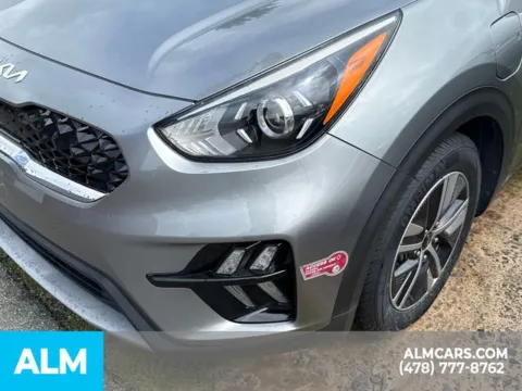 More photos of 2022 Kia Niro Plug-In Hybrid LXS at ALM Kia Perry, GA