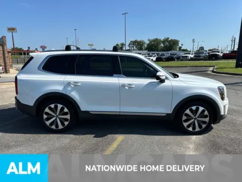More photos of 2020 Kia Telluride S at ALM Kia Perry, GA