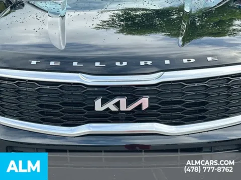 More photos of 2022 Kia Telluride SX at ALM Kia Perry, GA