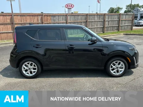 More photos of 2025 Kia Soul LX at ALM Kia Perry, GA