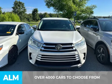 Photos of 2018 Toyota Highlander LE for sale in Perry, GA at ALM Kia Perry