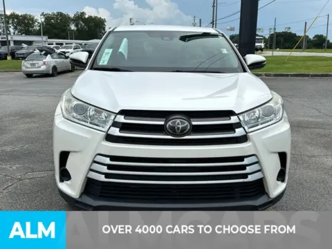 Photos of 2018 Toyota Highlander LE for sale in Perry, GA at ALM Kia Perry