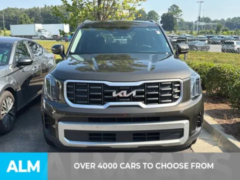 Photos of 2024 Kia Telluride S for sale in Perry, GA at ALM Kia Perry