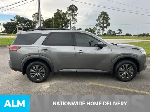 More photos of 2022 Nissan Pathfinder SV at ALM Kia Perry, GA