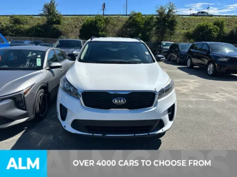 Photos of 2019 Kia Sorento S for sale in Perry, GA at ALM Kia Perry