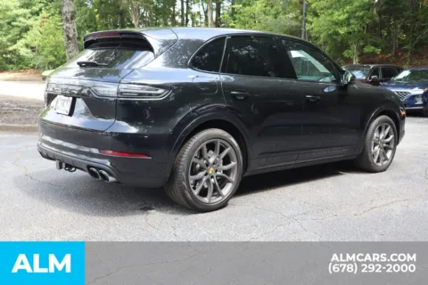 More photos of 2023 Porsche Cayenne Turbo at ALM Roswell, GA