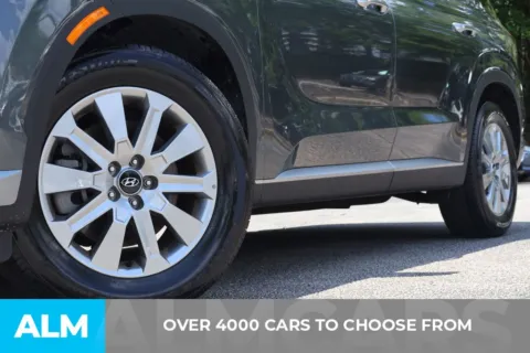 Photos of 2025 Hyundai Palisade SEL for sale in Roswell, GA at ALM Roswell