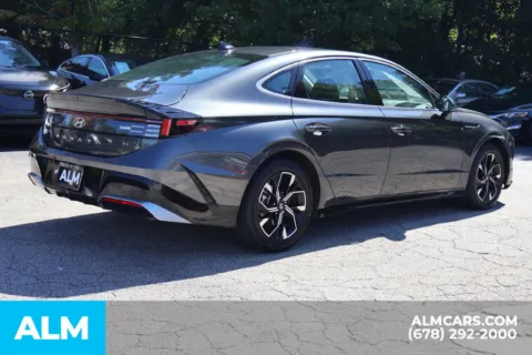 More photos of 2025 Hyundai Sonata SEL at ALM Roswell, GA