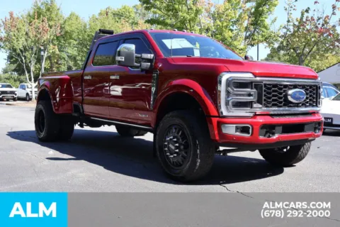 More photos of 2025 Ford F-450SD Platinum at ALM Roswell, GA