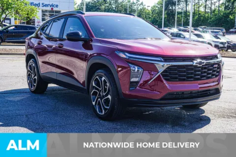 More photos of 2025 Chevrolet Trax 2RS at ALM Chevrolet South, GA
