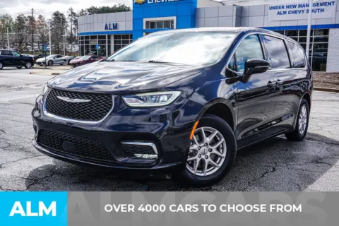 Another view of 2024 Chrysler Pacifica Touring L for sale in Union City, GA at ALM Chevrolet South