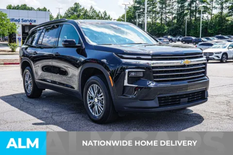 More photos of 2025 Chevrolet Traverse LT at ALM Chevrolet South, GA