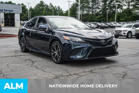 More photos of 2019 Toyota Camry SE at ALM Chevrolet South, GA