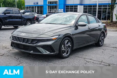 More photos of 2025 Hyundai Elantra SEL Convenience at ALM Chevrolet South, GA