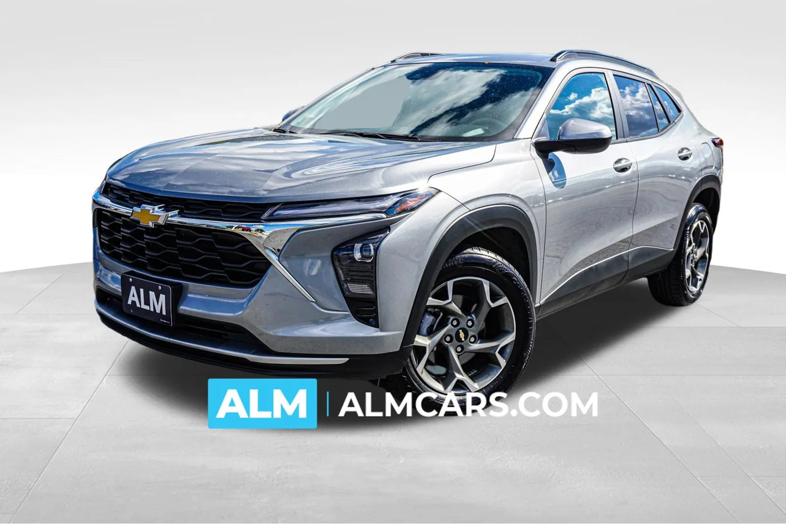 Gray 2025 Chevrolet Trax LT for sale in Union City, GA