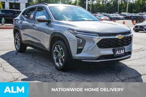 More photos of 2025 Chevrolet Trax LT at ALM Chevrolet South, GA