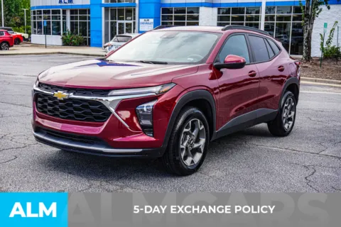 More photos of 2025 Chevrolet Trax LT at ALM Chevrolet South, GA