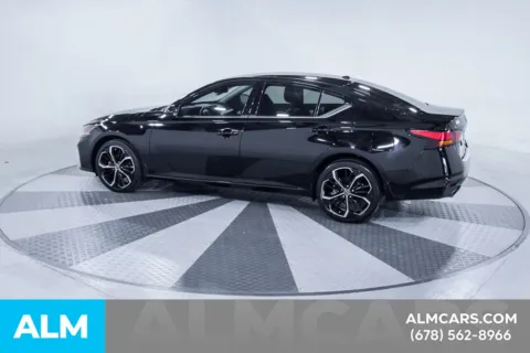 More photos of 2023 Nissan Altima 2.5 SR at ALM Kia South, GA