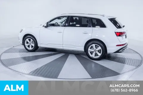 More photos of 2024 Audi Q7 45 Premium Plus at ALM Kia South, GA