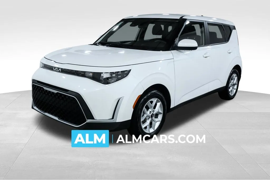 White 2025 Kia Soul LX for sale in Union City, GA