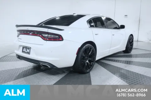 More photos of 2020 Dodge Charger SXT at ALM Kia South, GA