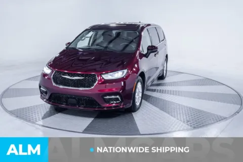 Photos of 2023 Chrysler Pacifica Touring L for sale in Union City, GA at ALM Kia South