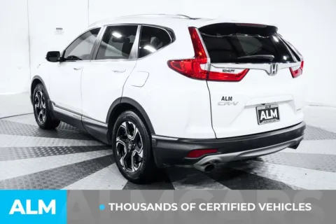 More photos of 2019 Honda CR-V Touring at ALM Kia South, GA