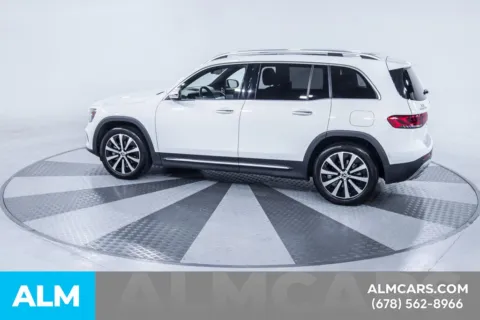 More photos of 2022 Mercedes-Benz GLB 250 at ALM Kia South, GA