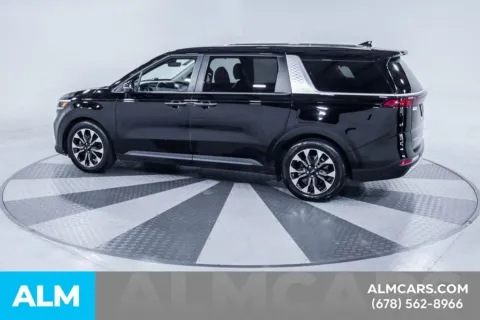 More photos of 2024 Kia Carnival EX at ALM Kia South, GA