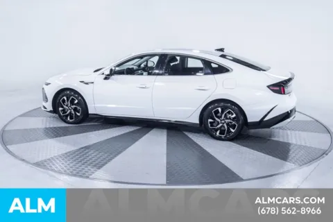 More photos of 2025 Hyundai Sonata SEL at ALM Kia South, GA