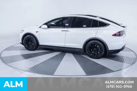 More photos of 2020 Tesla Model X Long Range at ALM Kia South, GA