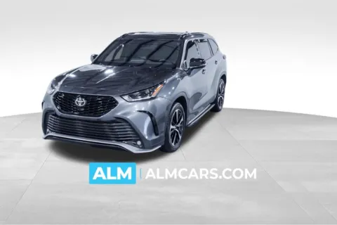 Gray 2022 Toyota Highlander XSE for sale in Union City, GA