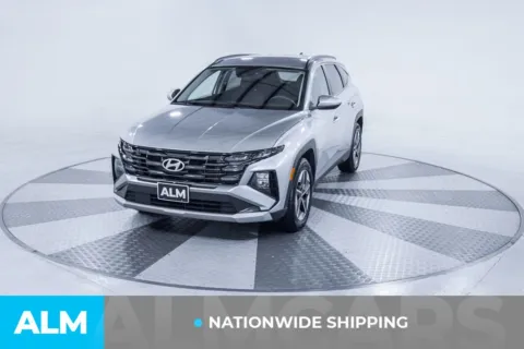 Photos of 2025 Hyundai Tucson SEL for sale in Union City, GA at ALM Kia South
