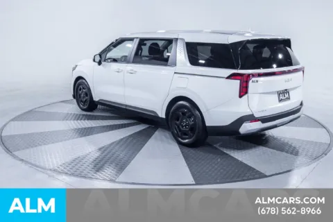 More photos of 2026 Kia Carnival LXS at ALM Kia South, GA