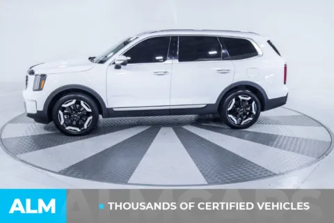More photos of 2024 Kia Telluride S at ALM Kia South, GA