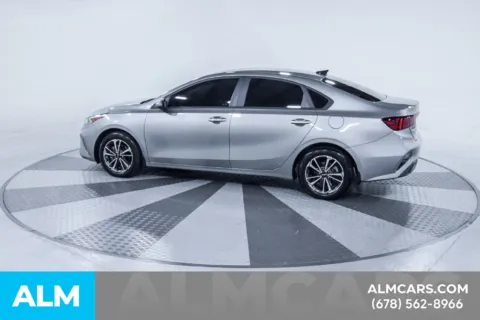 More photos of 2023 Kia Forte LXS at ALM Kia South, GA